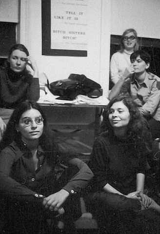 Die legendäre Consciousness-Raising-Group "Redstockings" in New York, links Shulie. - Foto: Mary Ellen Makr/Redstockings-Archive