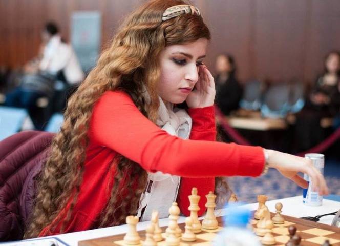 Dorsa Derakhshani flog aus dem iranischen Nationalteam: Sie hatte in Gibraltar ohne Schleier Schach gespielt.