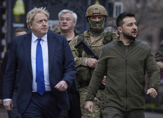 Boris Johnson beim Besuch in Kiew am 9. April 2022. Foto: imago images