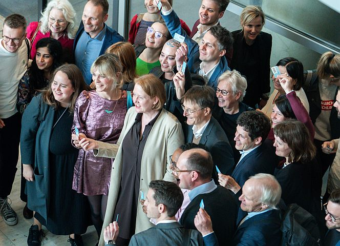 Stolz auf ihr „Selbstbestimmungsgesetz“: die grüne Frauenministerin Paus - und Gesundheitsminister Lauterbach, SPD. - Foto: IMAGO