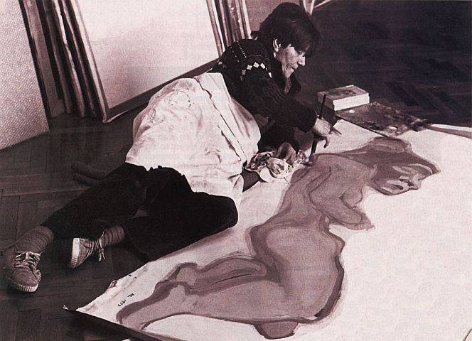 Maria Lassnig in ihrem Atelier in der Wiener Maxingstraße.
