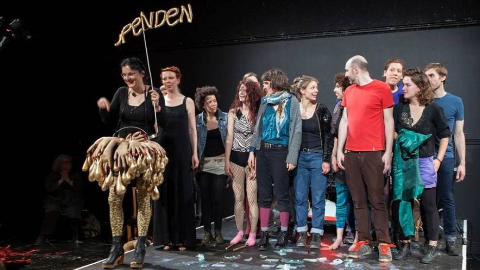 Performance gegen Prostitution mit Justyna Koeke im Stuttgarter Stadttheater. © Daniela Wolf